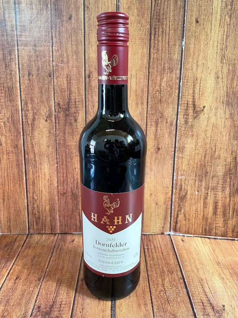 2022 Dornfelder Rotwein halbtrocken